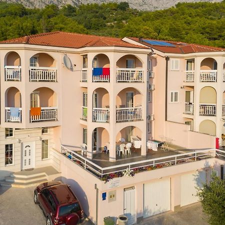 Apartments Simovic Tučepi Zewnętrze zdjęcie