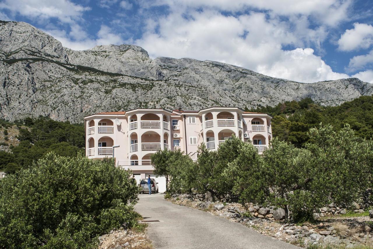 Apartments Simovic Tučepi Zewnętrze zdjęcie
