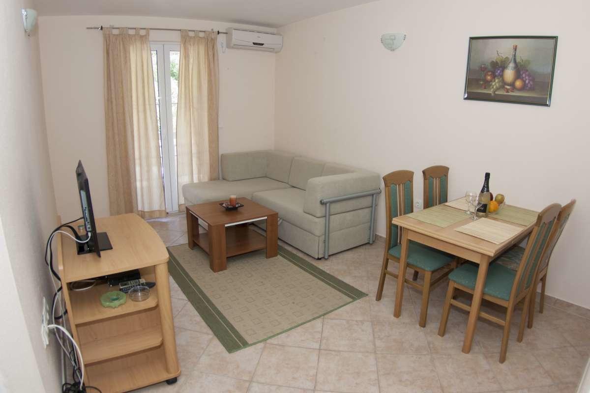 Apartments Simovic Tučepi Zewnętrze zdjęcie