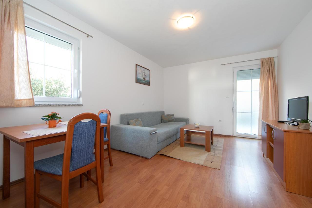 Apartments Simovic Tučepi Zewnętrze zdjęcie